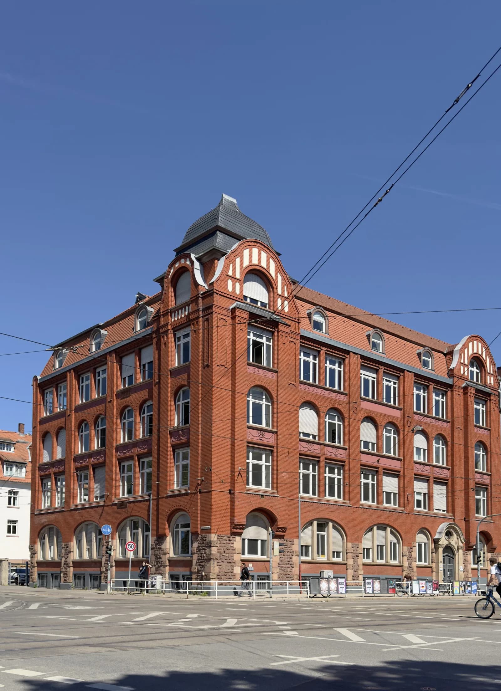Aurentis Solutions Büro in der historischen B-Fabrik Heidelberg — Digitalisierungspartner für medizintechnische Service-Unternehmen